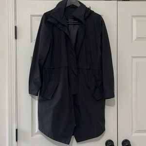 Everlane lightweight anorak parka hooded rain jacket (Black)